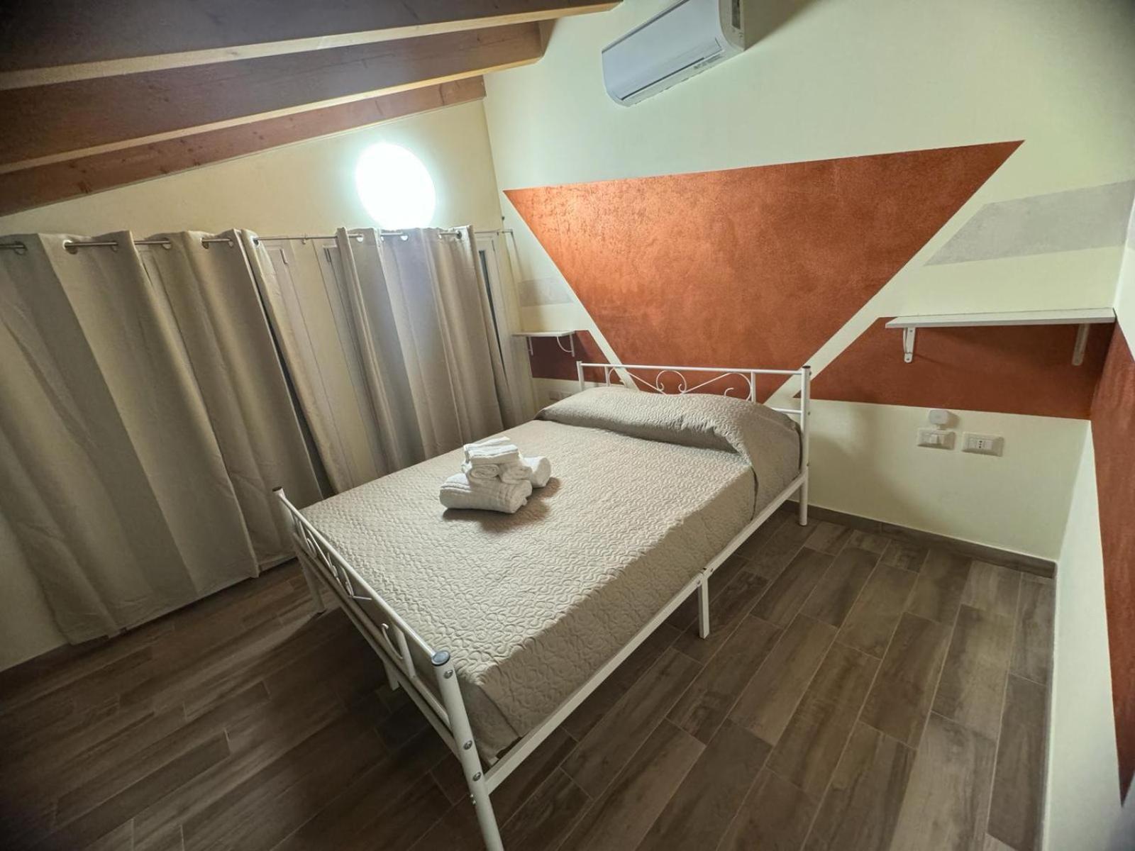 Park 20 Guest House Azzate ภายนอก รูปภาพ